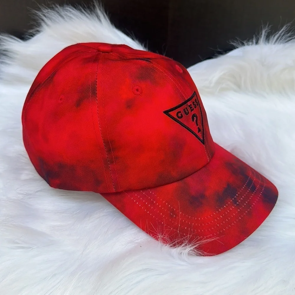New GUESS Boys/Kids Red Hat